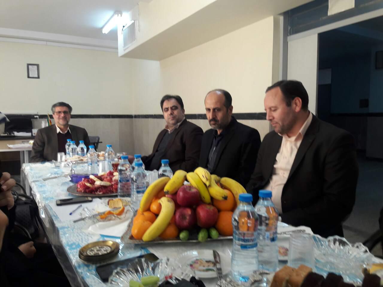 بازدید و جلسه گروه مدیران در مدرسه شهید باقری